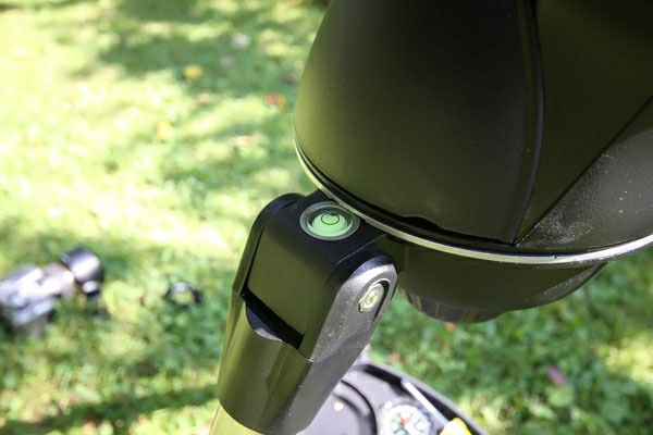 Levenhuk SkyMatic 127 GT MAK Review - spirit level