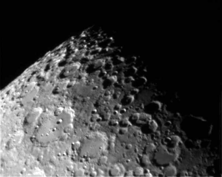 Levenhuk SkyMatic 127 GT MAK Review - craters of the Moon