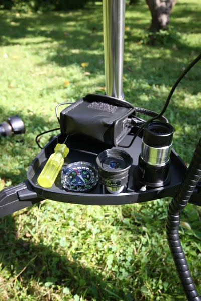 Levenhuk SkyMatic 127 GT MAK Review - accessory tray